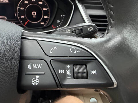 2018 Audi Q5 2.0T quattro Premium Plus