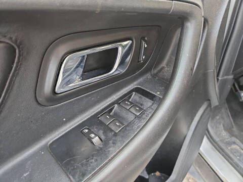 2011 Ford Taurus SEL