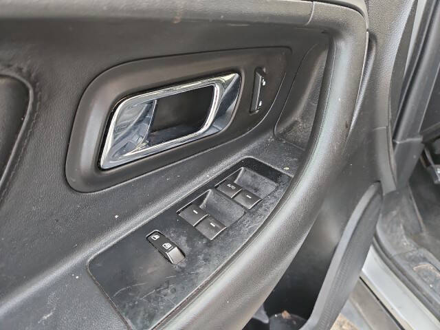 2011 Ford Taurus SEL