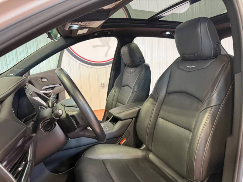 2023 Cadillac XT4 Luxury