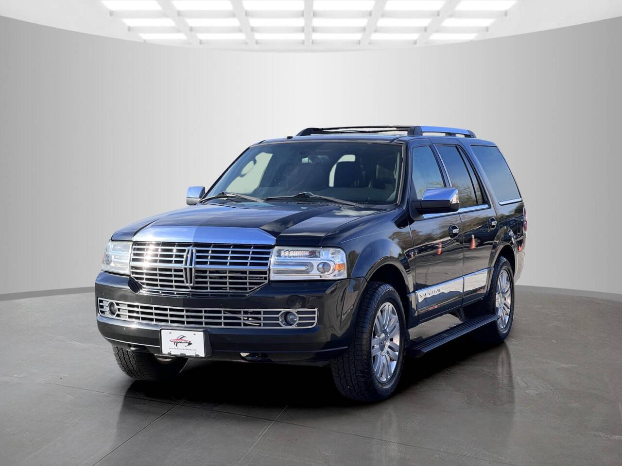 2012 Lincoln Navigator for sale at Used Cars Toledo in Oregon, OH