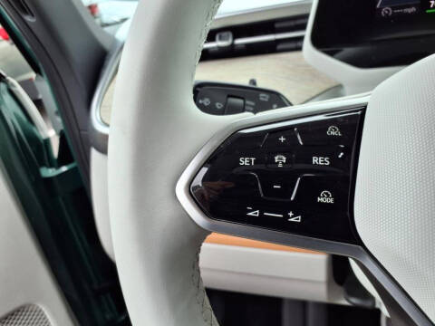 2025 Volkswagen ID. Buzz Pro S Plus