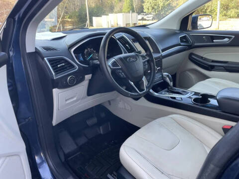 2017 Ford Edge Titanium