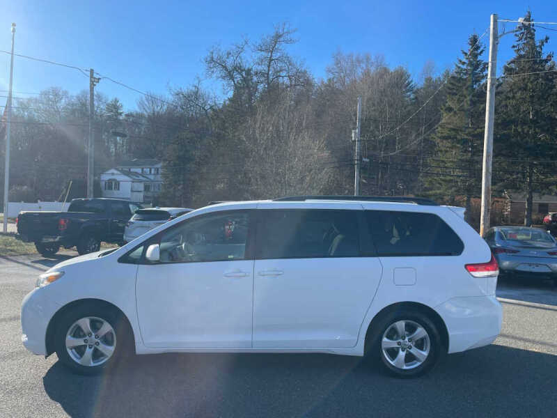 2011 Toyota Sienna