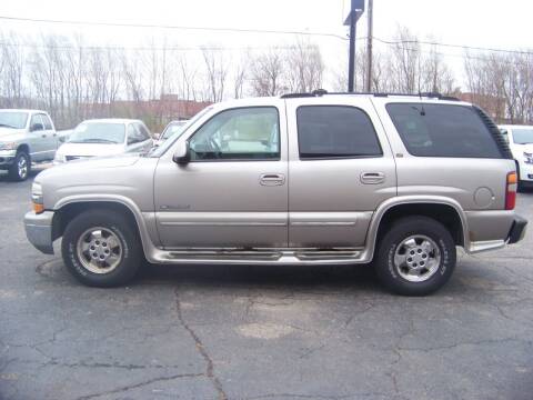 2000 Chevrolet Tahoe for sale at C and L Auto Sales Inc. in Decatur IL