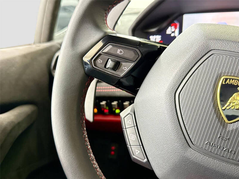 2024 Lamborghini Huracan Tecnica