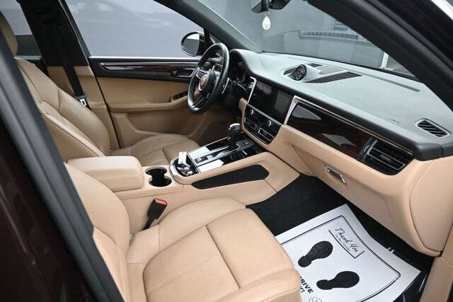2023 Porsche Macan S