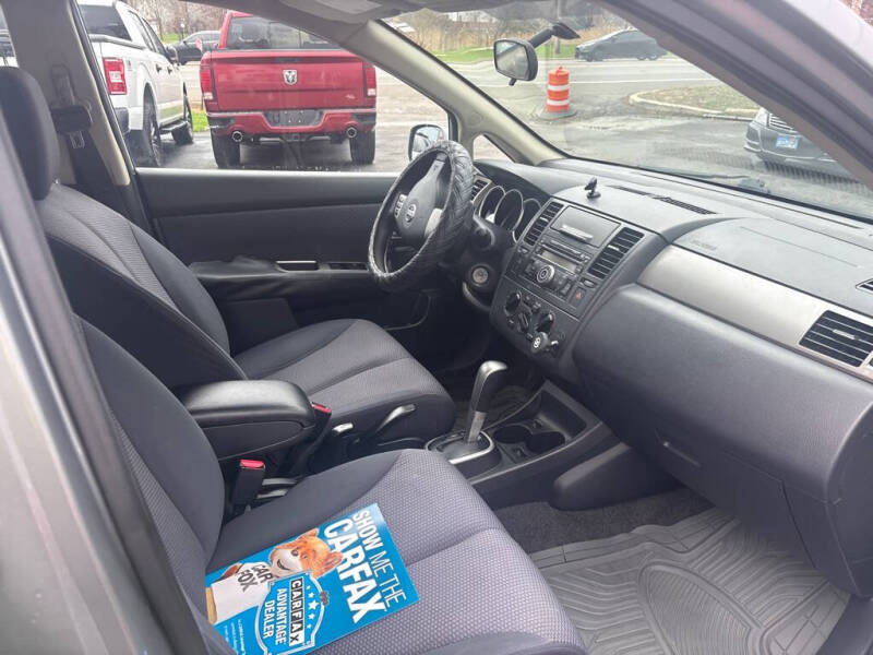 2009 Nissan Versa 1.8 S