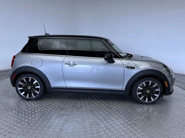 2024 MINI Hardtop 2 Door Cooper SE