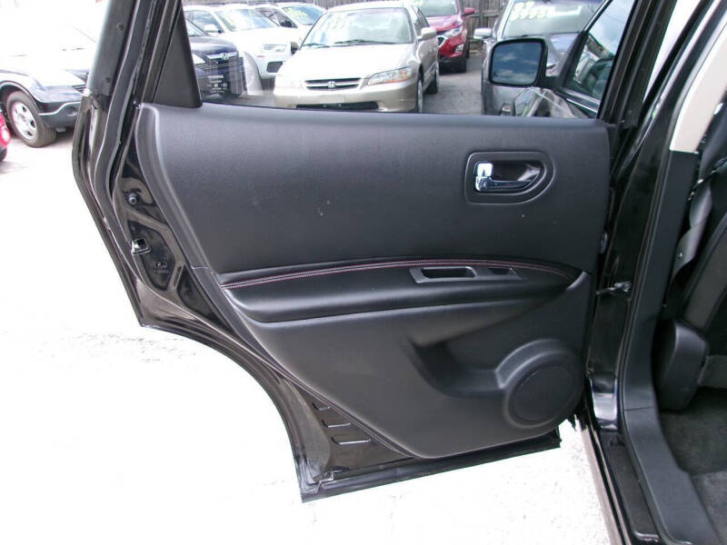 2011 Nissan Rogue SV