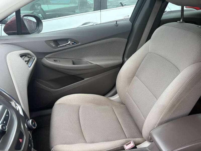 2017 Chevrolet Cruze LT Auto