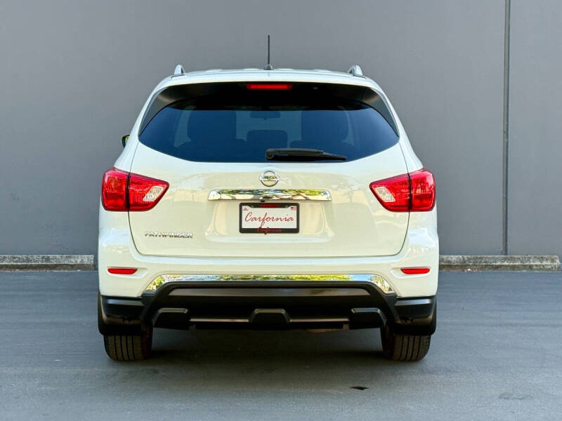 2018 Nissan Pathfinder S