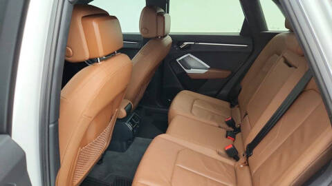 2020 Audi Q3 quattro Premium 45 TFSI