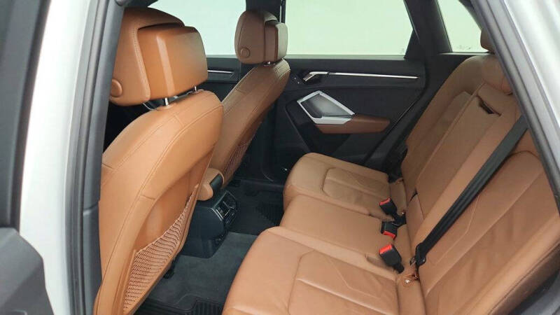 2020 Audi Q3 quattro Premium 45 TFSI