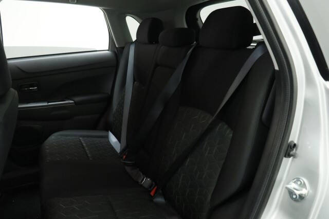 2026 Mitsubishi Outlander Sport ES