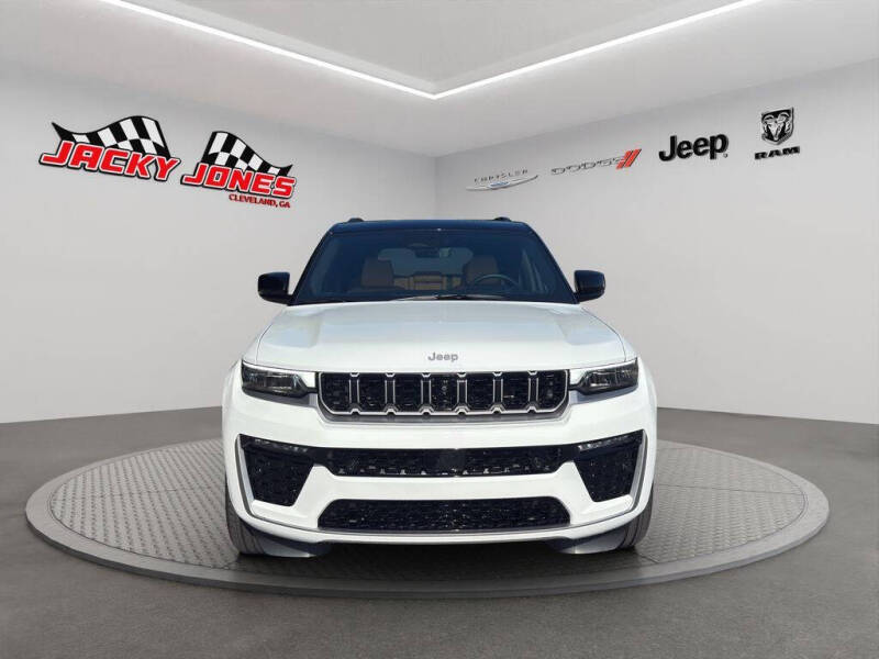 2026 Jeep Grand Cherokee Summit