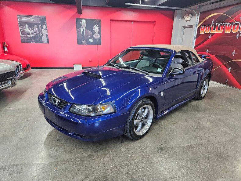 2004 Ford Mustang GT Deluxe