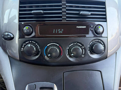 2008 Toyota Sienna LE 7-Passenger