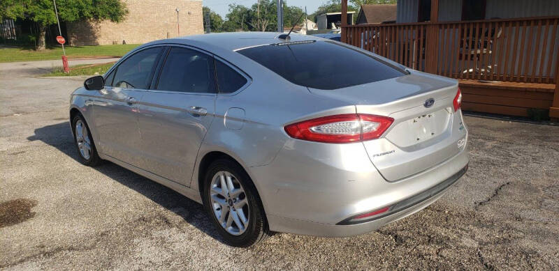2014 Ford Fusion SE