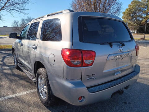 2008 Toyota Sequoia SR5