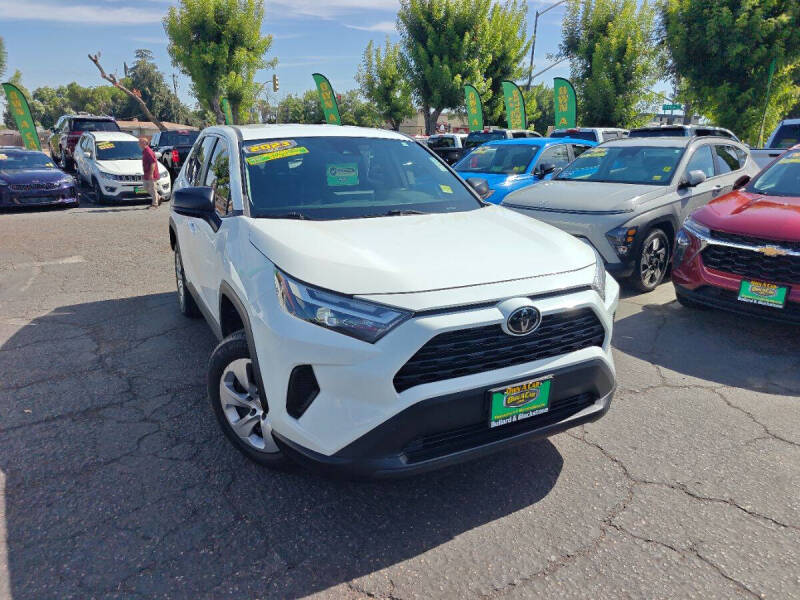 2023 Toyota RAV4 LE