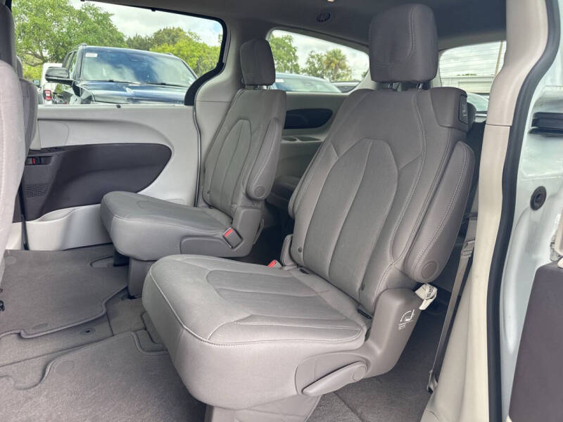 2020 Chrysler Pacifica Touring
