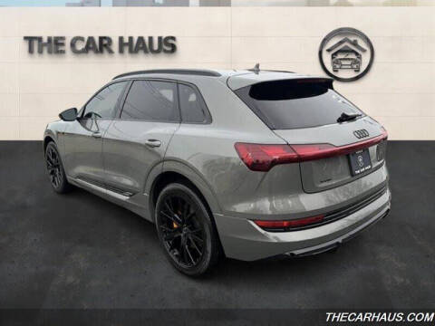2022 Audi e-tron quattro Chronos