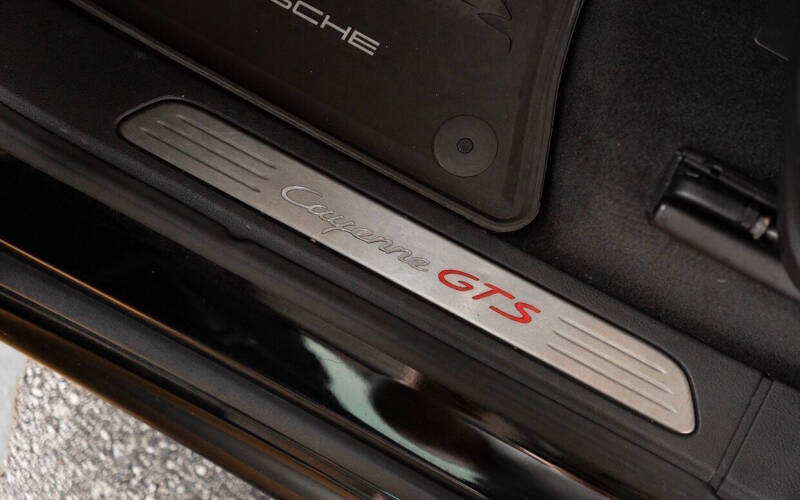 2013 Porsche Cayenne GTS