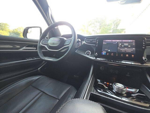 2022 Jeep Wagoneer Series III