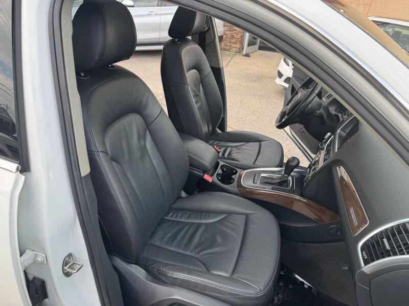 2011 Audi Q5 3.2 quattro Premium Plus