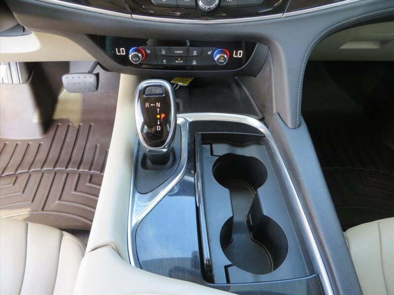 2020 Buick Enclave Essence