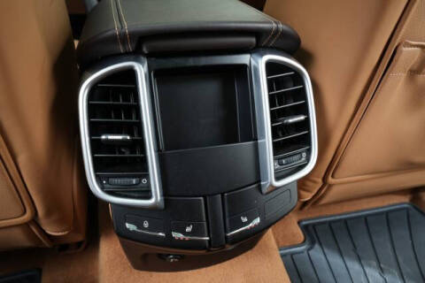 2017 Porsche Cayenne Turbo