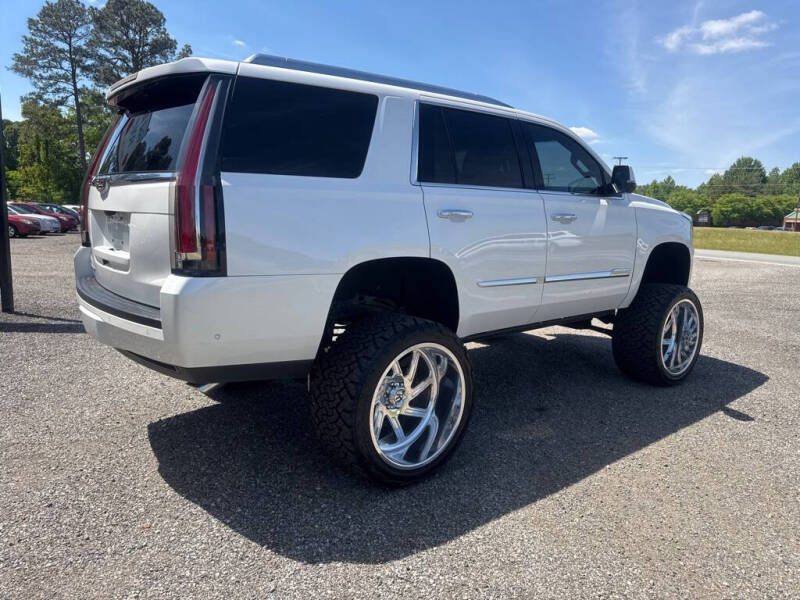 2017 Cadillac Escalade Luxury