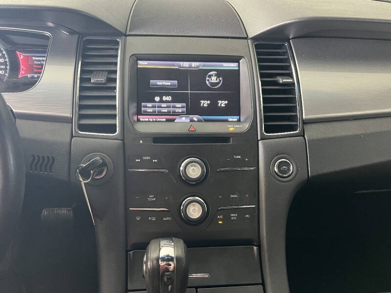 2013 Ford Taurus SEL