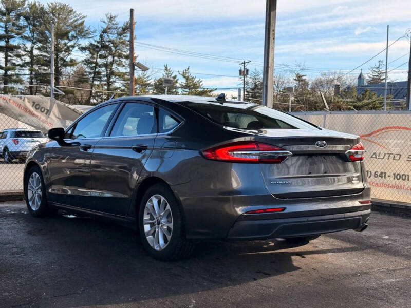 2019 Ford Fusion SE