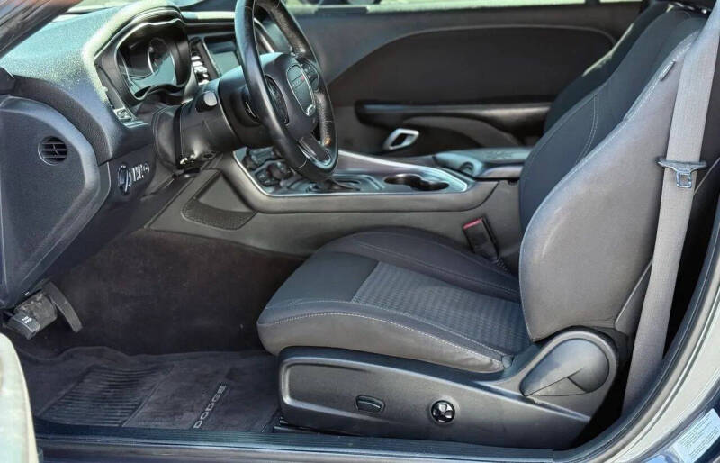 2017 Dodge Challenger