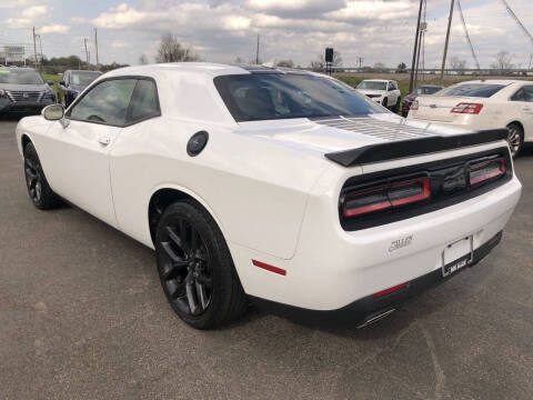 2021 Dodge Challenger SXT