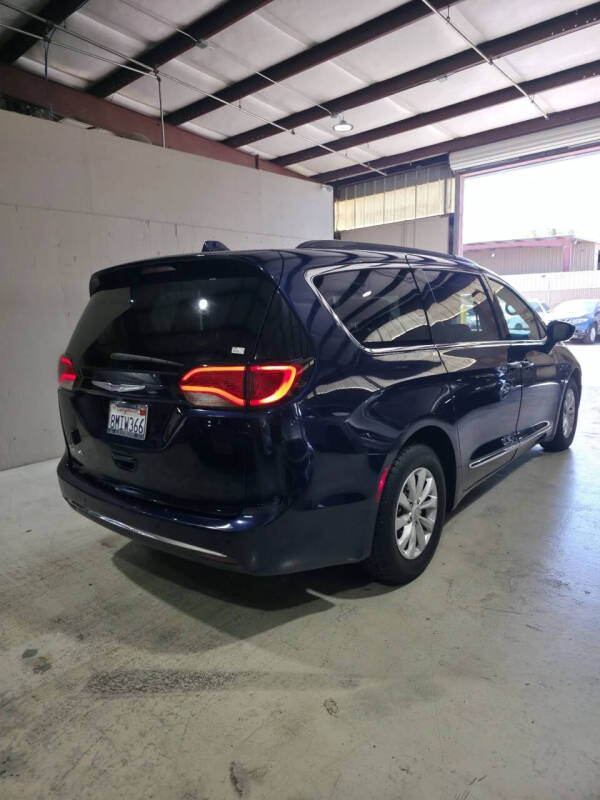2017 Chrysler Pacifica