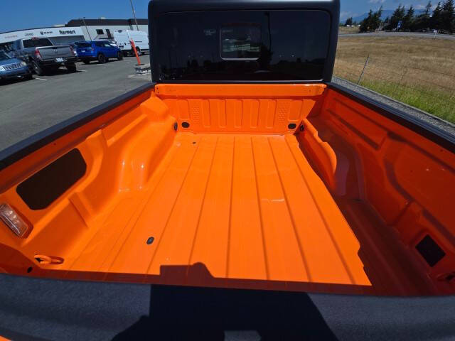 2025 Jeep Gladiator NightHawk