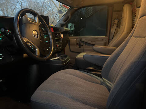 2016 GMC Savana 3500