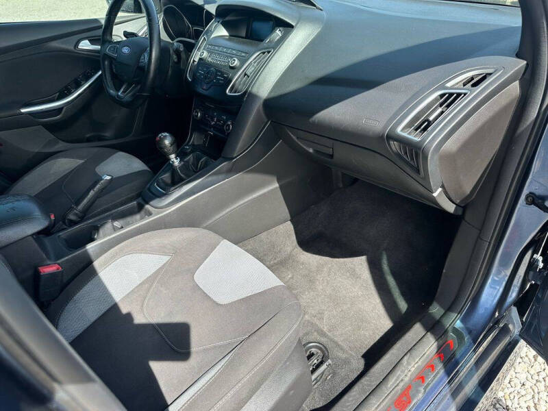 2018 Ford Focus ST