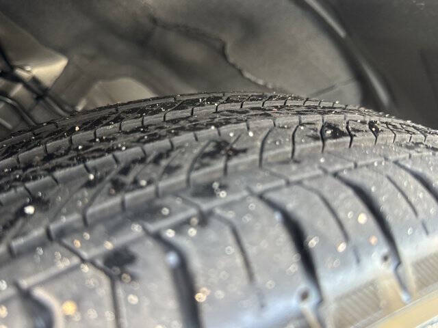 2025 Toyota Prius XLE