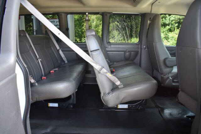 2022 Chevrolet Express LS 3500