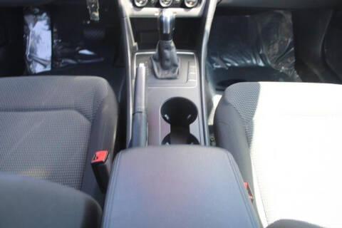 2017 Volkswagen Passat 1.8T S