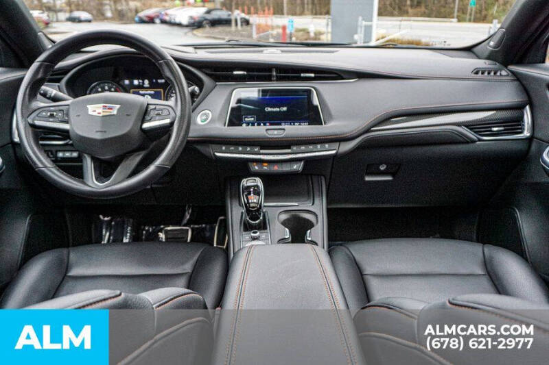 2022 Cadillac XT4 Sport