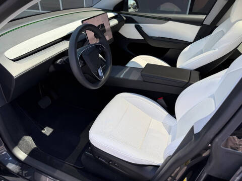 2026 Tesla Model Y Premium