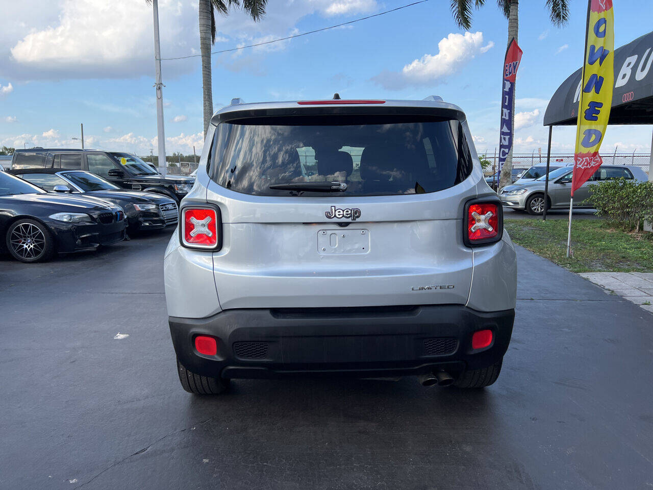 2017 Jeep Renegade  - $17,900