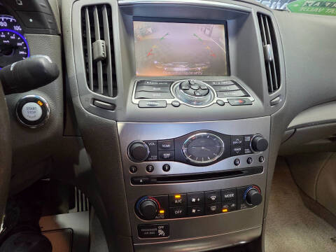 2011 Infiniti G37 Coupe x