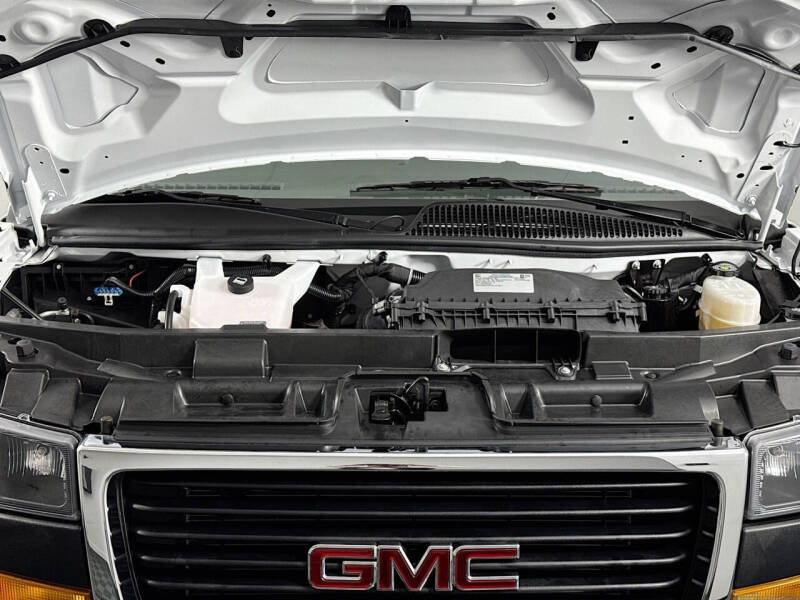 2024 GMC Savana 2500