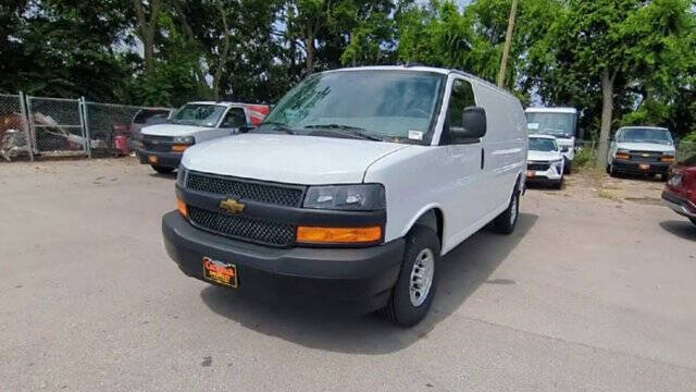 2025 Chevrolet Express 2500